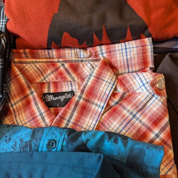 Men's Large clothing Lot 23 shirts - Picture 6 of 14